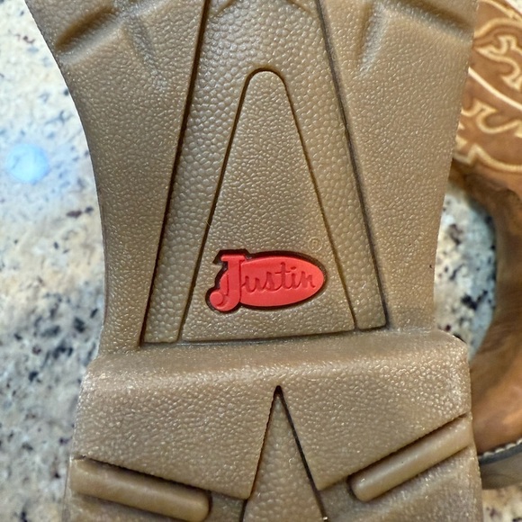 Justin Children's Rush Junior Saddle
Cowhide Tan Western Boots NWOT - Picture 5 of 8